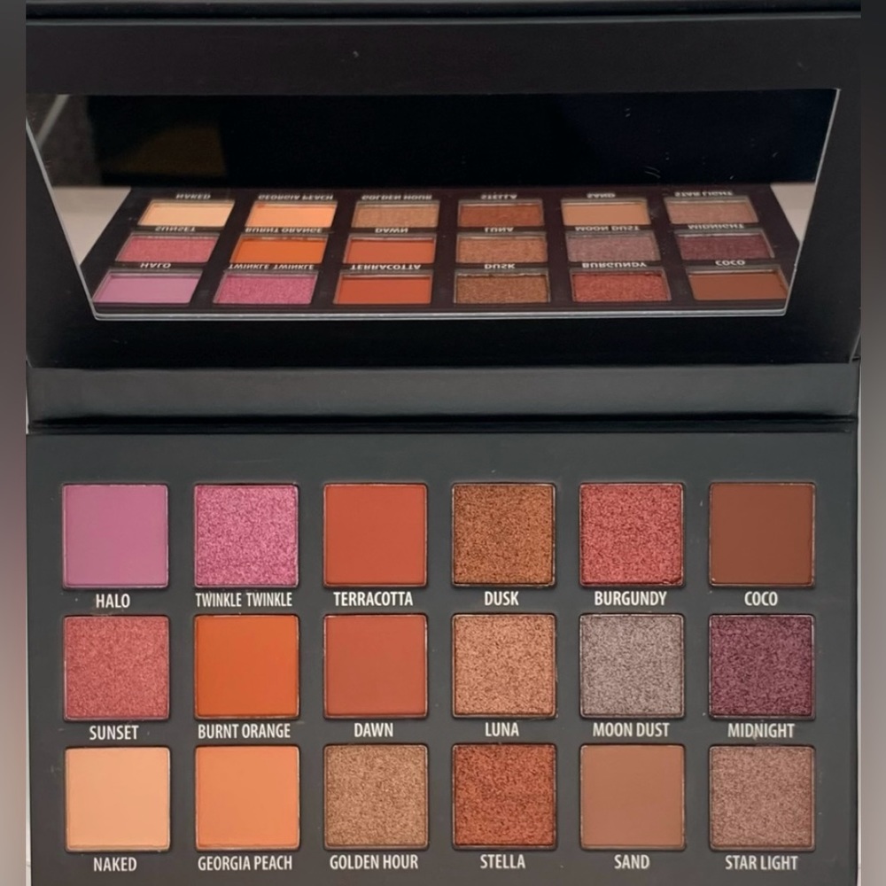 Kab Cosmetics - Day & Night EyeShadow Palette - Retiring Soon